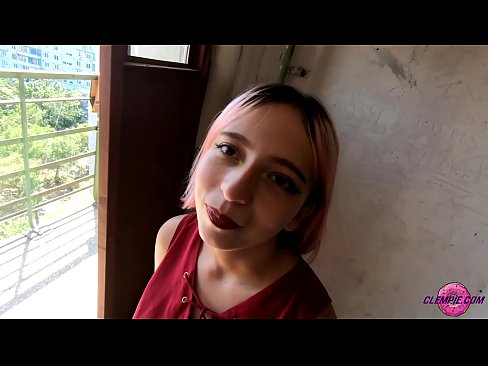 ❤️ Студэнт пачуццёвы адсмоктвае незнаёмца ў глыбінцы - сперма на твар Порна відэа у нас
